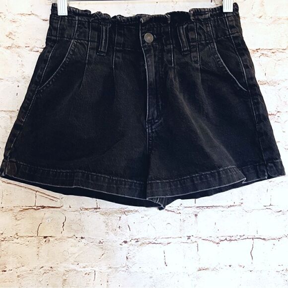 American Eagle pleated mom Jean shorts - Picture 2 of 7